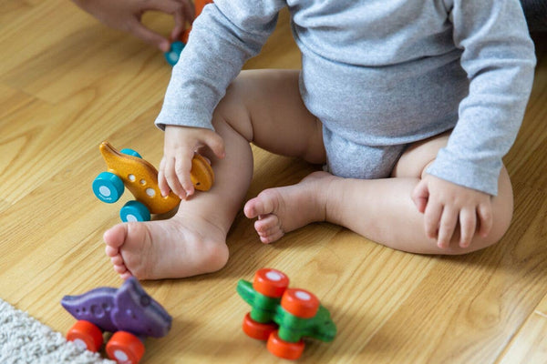 PlanToys - Dino Car - Stego