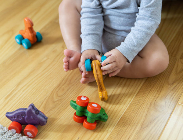 PlanToys - Dino Car - Stego