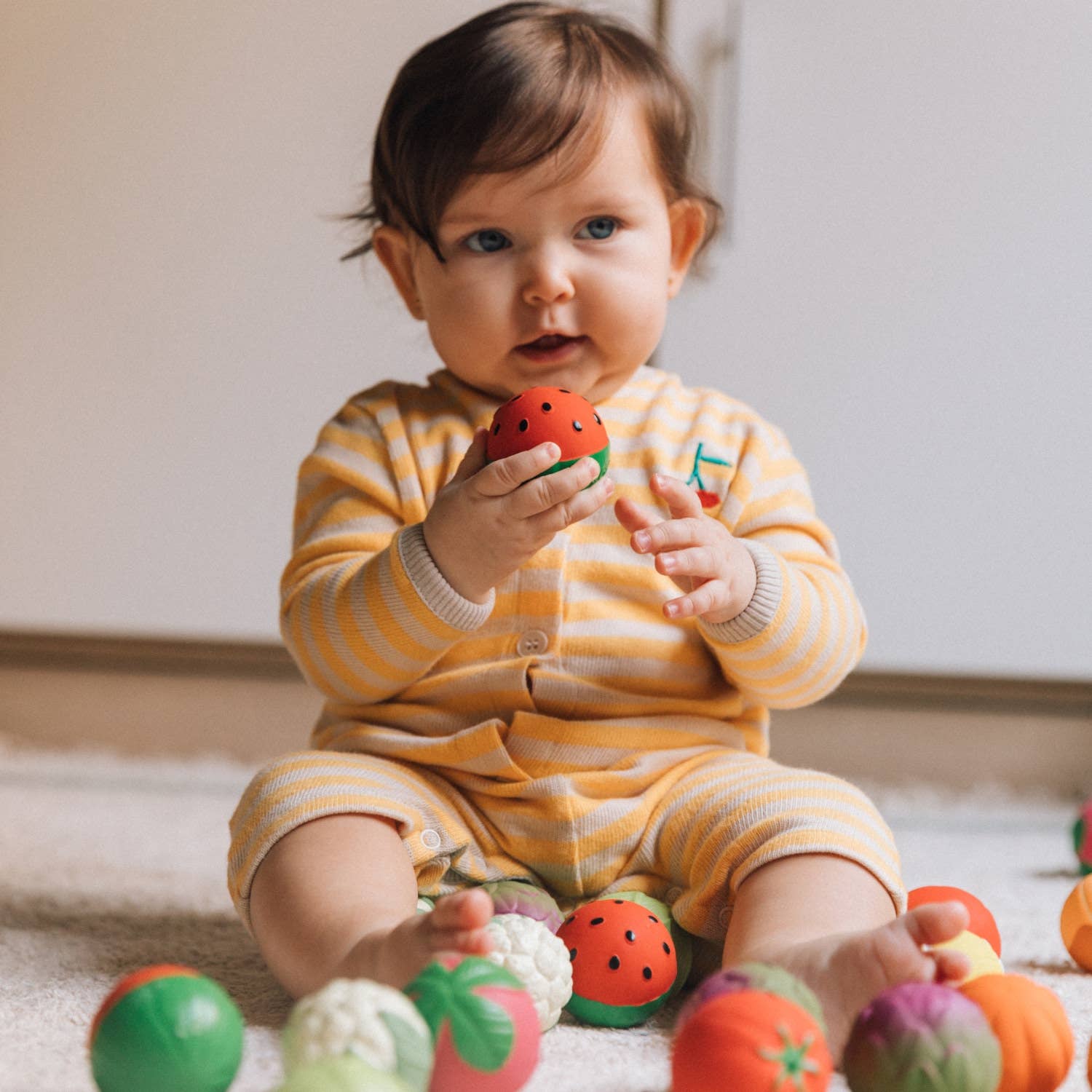 Oli & Carol - Fruit Salad Baby Sensory Balls