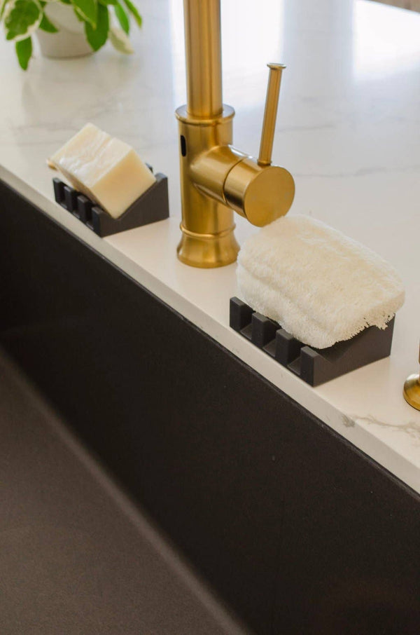 Me Mother Earth - Silicone Draining Soap Dish