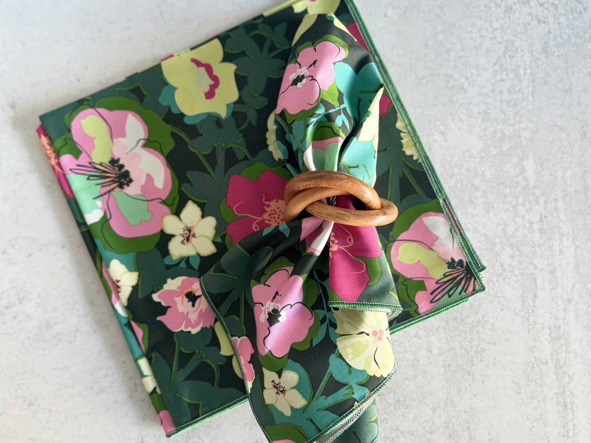 Dot and Army - Flower Bloom Cloth Napkins, set of four