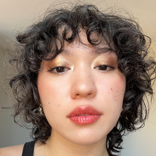 Tinted dew multi- stick